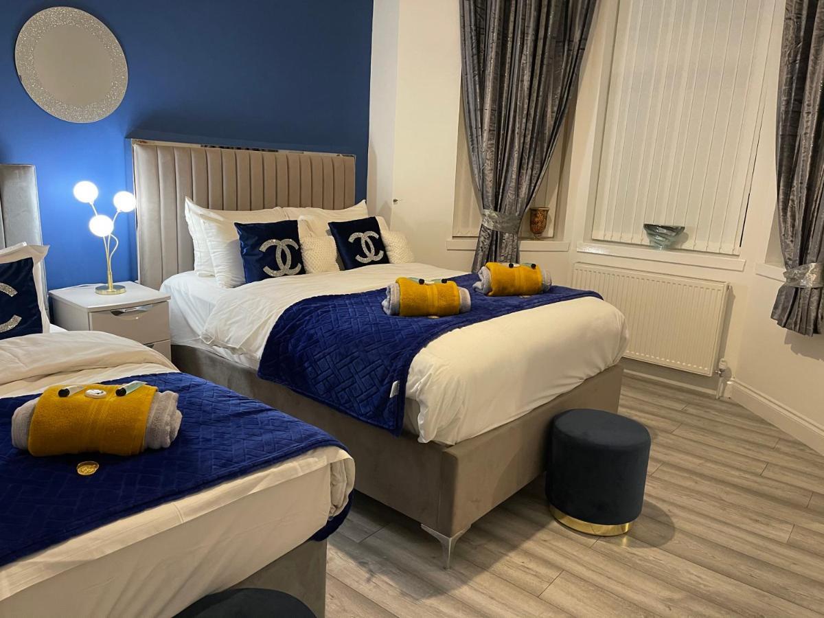 HLA Holytown Apartman Mossend Kültér fotó
