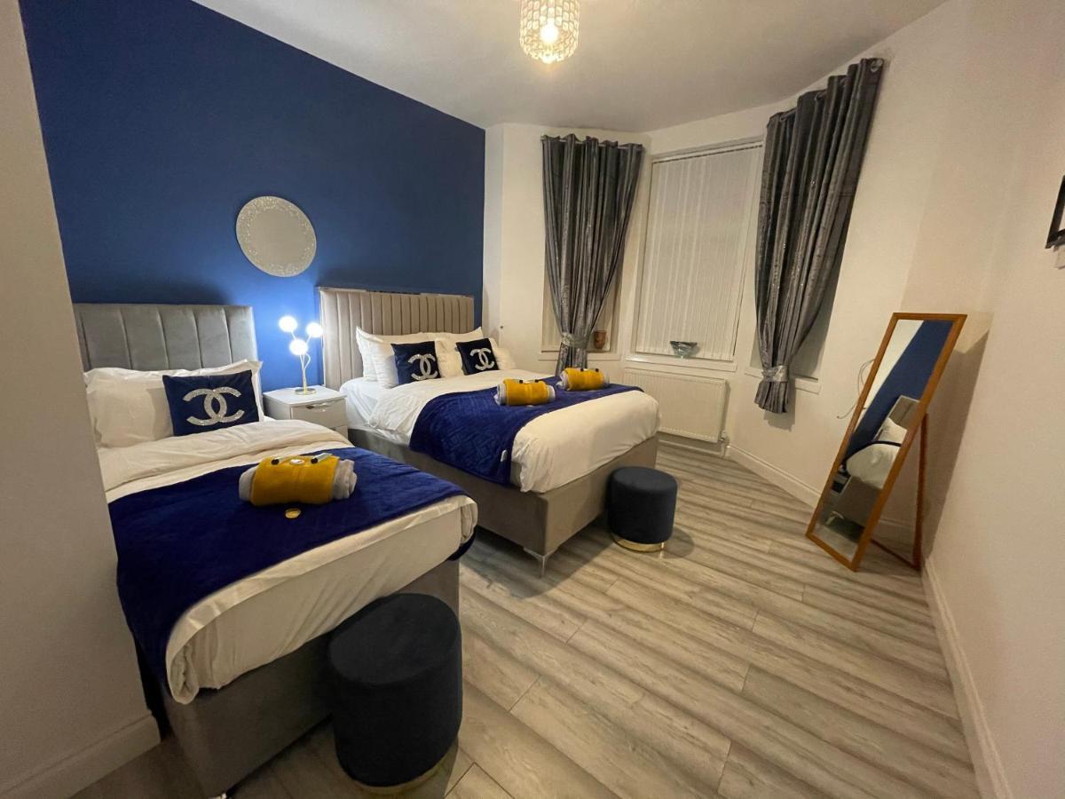 HLA Holytown Apartman Mossend Kültér fotó