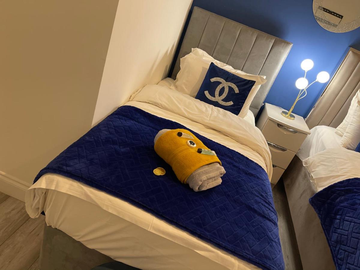 HLA Holytown Apartman Mossend Kültér fotó