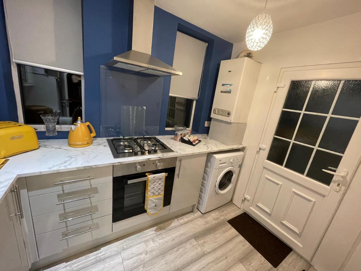 HLA Holytown Apartman Mossend Kültér fotó