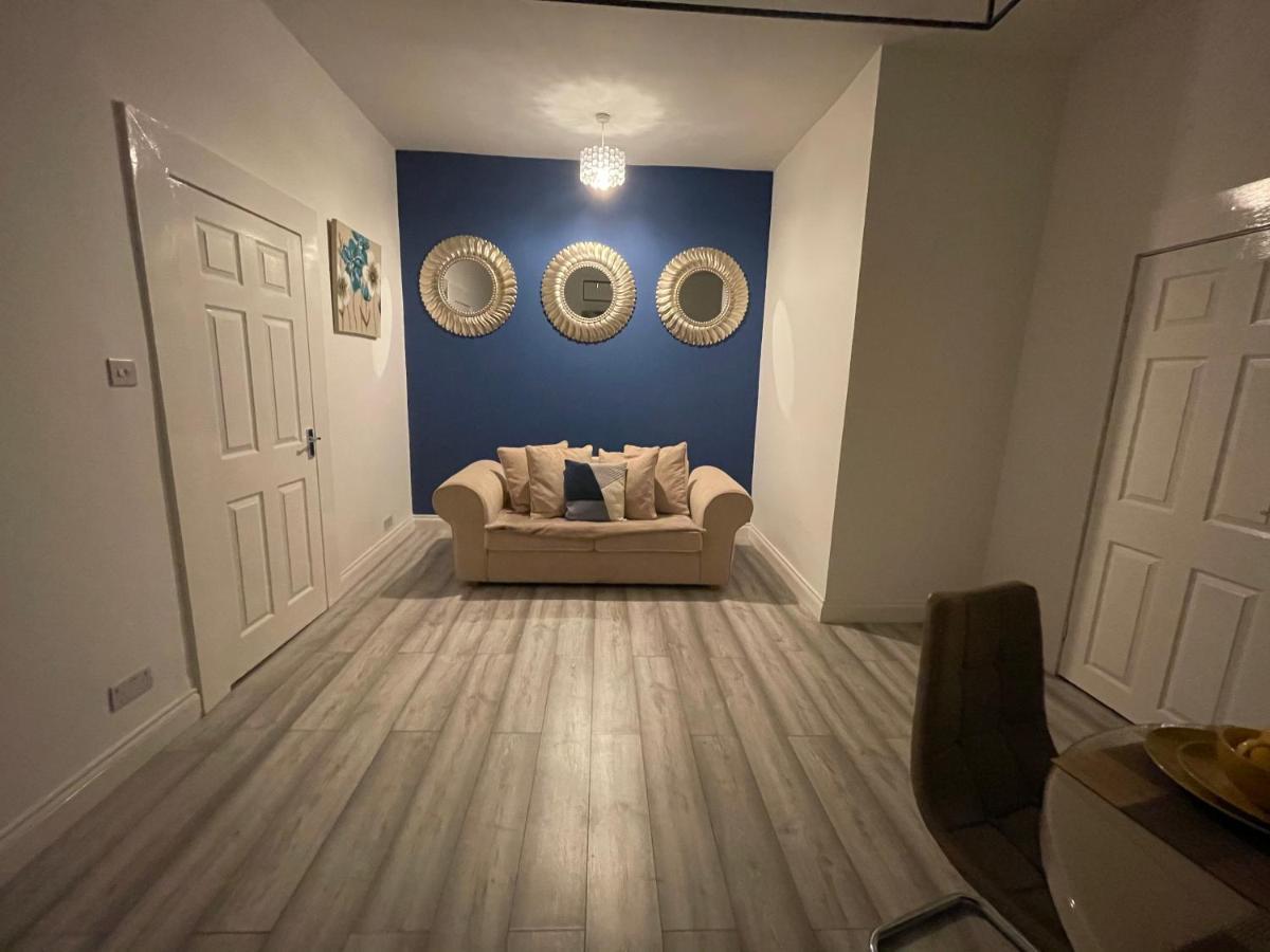 HLA Holytown Apartman Mossend Kültér fotó
