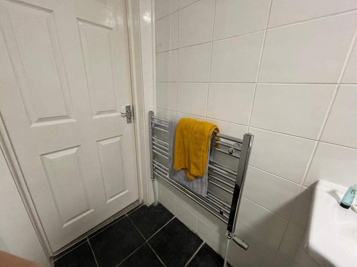 HLA Holytown Apartman Mossend Kültér fotó