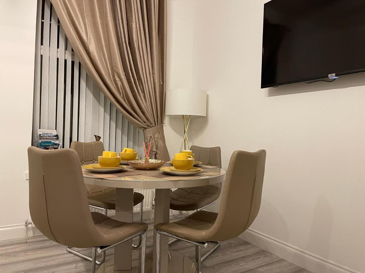 HLA Holytown Apartman Mossend Kültér fotó