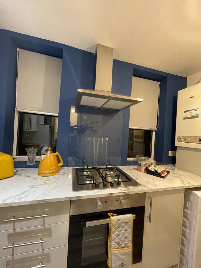 HLA Holytown Apartman Mossend Kültér fotó