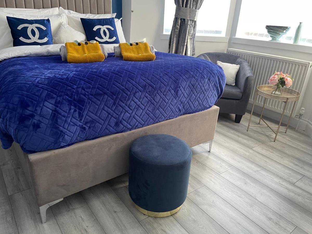 HLA Holytown Apartman Mossend Kültér fotó